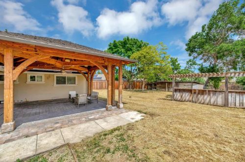 15090 Watsonville Rd, Morgan Hill CA  95037-6004 exterior