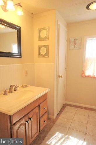 37422 Georgia Dr, Frankford DE  19945-3654 exterior