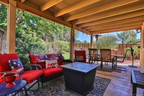 17302 Forest Hills Dr, Victorville CA  92395-4618 exterior