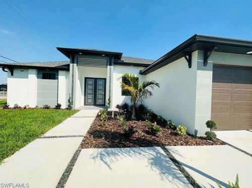 1601 17th Pl, Cape Coral, FL 33991-3109