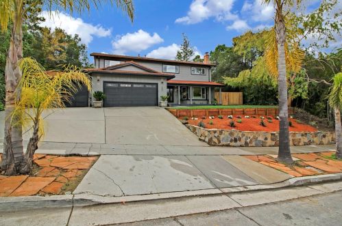 1662 Puerto Vallarta Dr, San Jose, CA 95120-4856