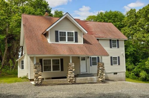 28 Crowley Ave, Milford CT  06461-2306 exterior