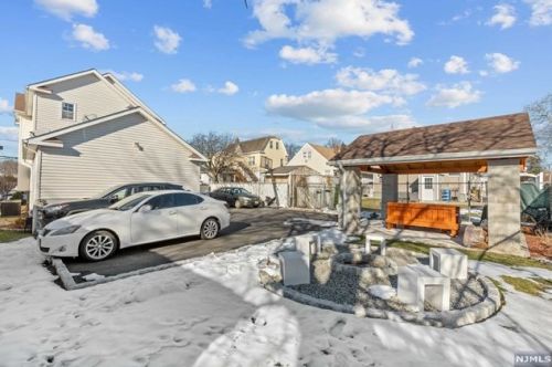 388 Knickerbocker Ave, Paterson NJ  07503-1022 exterior