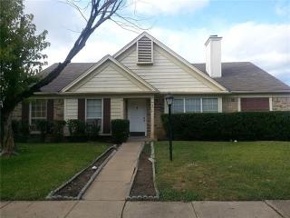 2217 Montclair St, Lancaster TX  75146-1255 exterior