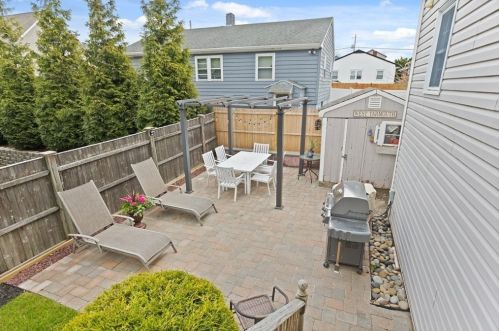 4 Belmont Pl, Everett, MA 02149-1420