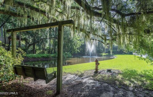 1305 Broad St, Beaufort SC  29902-6373 exterior