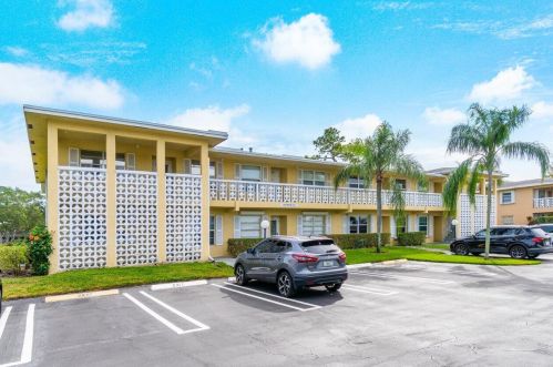 1040 Citrus Way, Delray Beach, FL 33445-5932