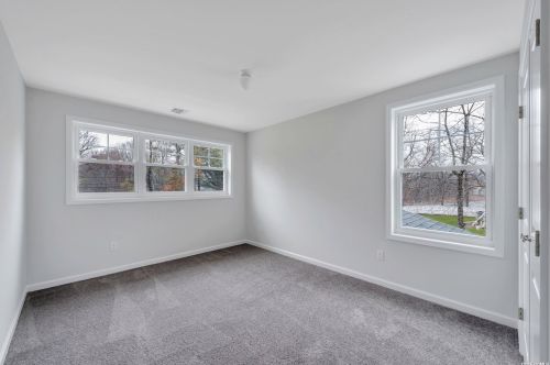 594 Canal Rd, Mount Sinai NY  11766-3307 exterior