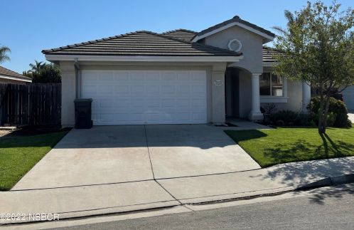 1824 Amy Way, Santa Maria, CA 93454-5508