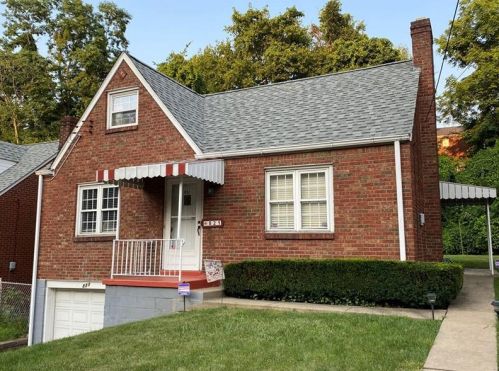 821 Hartman St, Mckeesport, PA 15132-1524