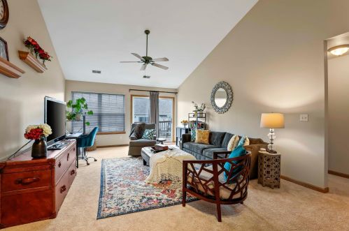 3044 25th St, Kenosha, WI 53144-1404