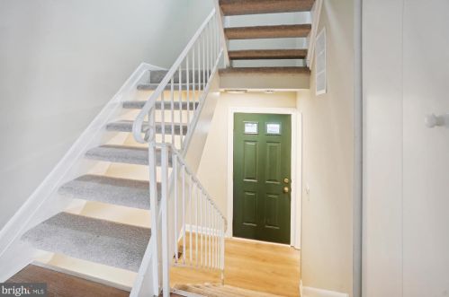 7409 Whernside St, Lorton, VA 22079-1505