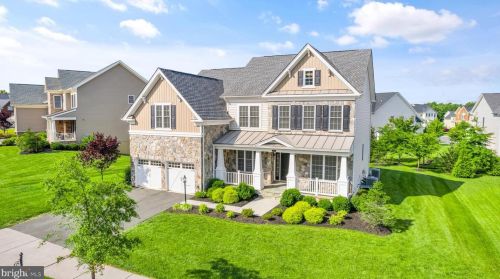 5877 Waterloo Bridge Cir, Haymarket, VA 20169-8128