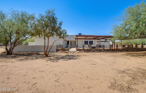 35852 10th St, Phoenix, AZ 85086-7426