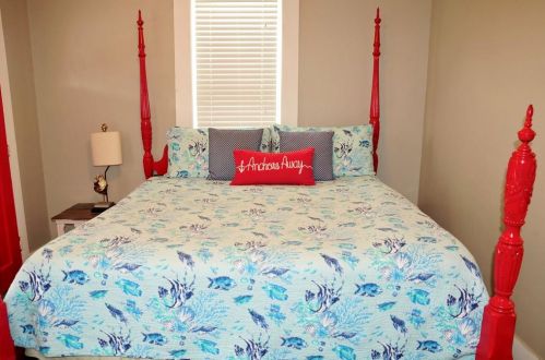 1310 13 St, Galveston TX 77550-8248 exterior