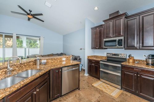 8705 Deep Maple Dr, Riverview FL  33578-8980 exterior