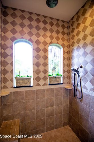 3618 Indian Riv Dr, Cocoa FL 32926-8705 exterior