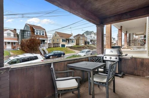335 Augusta St, Pittsburgh, PA 15211-1105