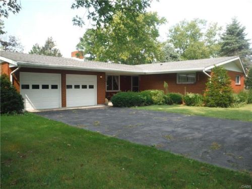 2111 Medway New Carlisle Rd, Medway, OH 45341-8704