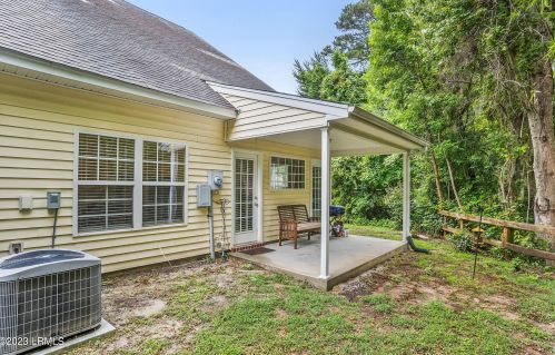 391 Dante Cir, Beaufort SC  29906-2407 exterior