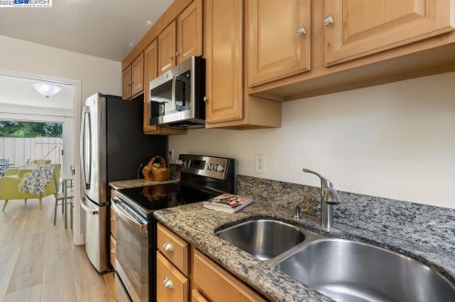 1485 Terra Nova Blvd, Pacifica, CA 94044-3616