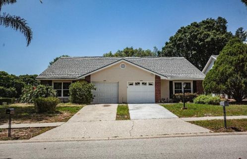 2872 Whitehall Dr, Palm Harbor, FL 34684-4836