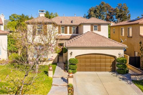 24427 Mira Vista St, Santa Clarita, CA 91355-6037