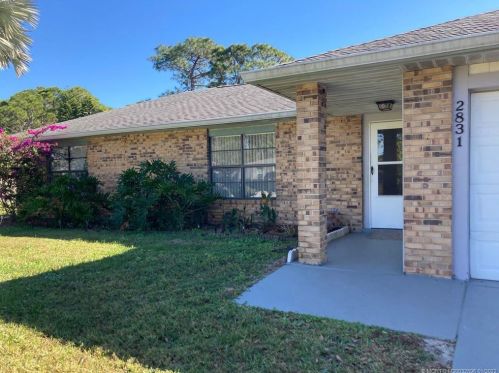 2831 East Louise Cir, Fort Pierce, FL 34953-4273