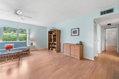 5037 Lakefront Blvd, Delray Beach, FL 33484-8616