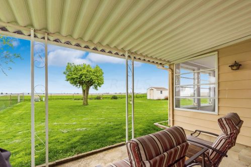 391 Waverly Ave, Washington Ch OH  43160-2464 exterior