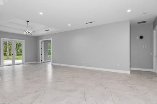 835 11th St, Naples FL  34117-2286 exterior