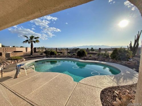 2501 Whispering Ridge Dr, Bullhead City AZ  86442-8686 exterior