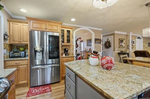 4 Fountayne Ct, Washingtonville NY  10992-1001 exterior