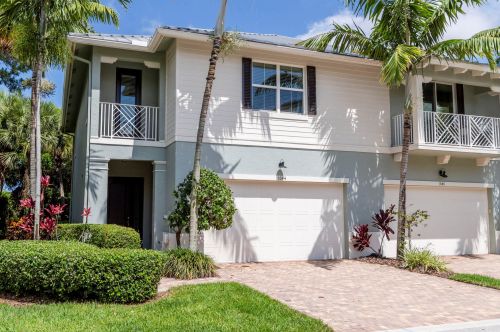 1044 Piccadilly St, West Palm Beach, FL 33418-3433