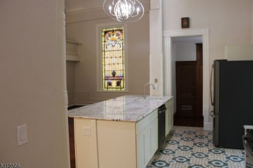192 Market St, Belvidere, NJ 07823-1205