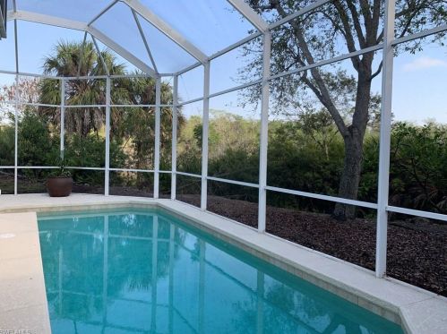 14472 Sterling Oaks Dr, Naples, FL 34110-4160