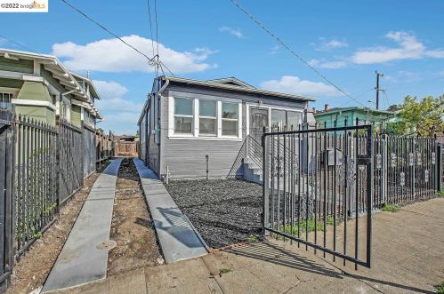 2039 96 Ave, Oakland CA 94603-1936 exterior