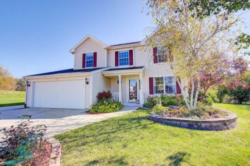 1203 Silverberry Ct, Waukesha, WI 53189-7779