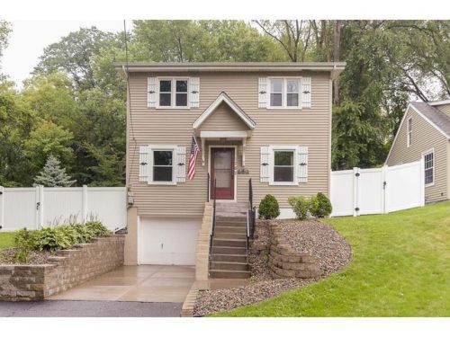 1762 Edgerton St, Saint Paul, MN 55117-2421