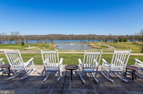 18285 Mullfield Village Ter, Leesburg VA  20176-7466 exterior