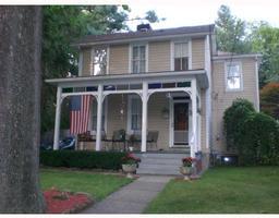 324 Woodland Rd, Sewickley, PA 15143-1049