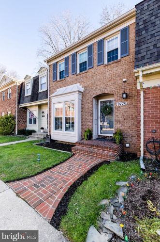 9775 High Water Ct, Springfield, VA 22015-1877