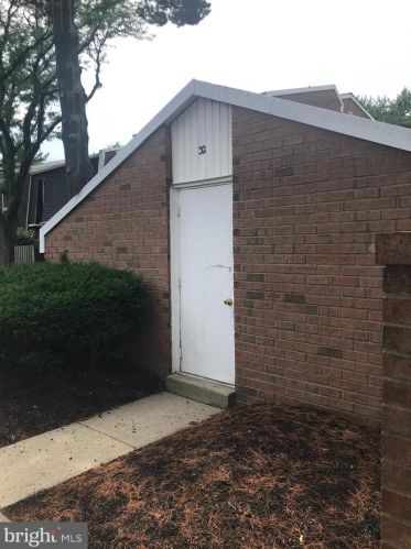 3094 Harbour Dr, Palmyra NJ 08065-2217 exterior