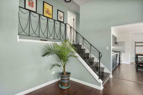 8034 Columbia Ave, Hammond IN  46321-1322 exterior