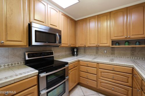 13448 100 Ave, Sun City AZ  85351-2854 exterior