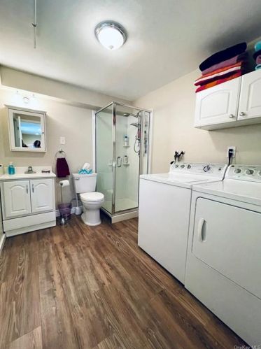 1 Parkside Dr, Airmont NY  10901-7601 exterior