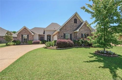 324 Briars Ct, Bossier City, LA 71111-6132