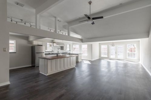 1418 Roosevelt Dr, Deer Park, TX 77536-5161