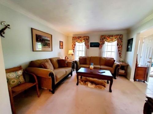 301 Shenandoah Dr, Latrobe PA  15650-2596 exterior