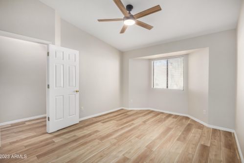 9122 68th Ave, Peoria AZ  85345-8849 exterior